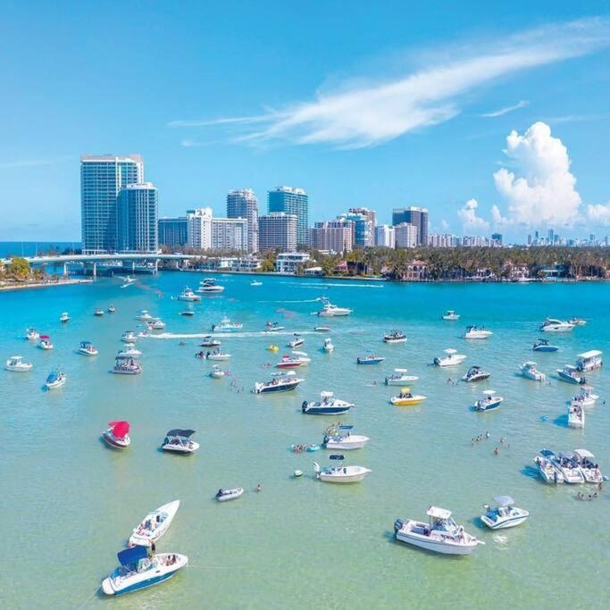 Beachway Per Ankh Pompano Beach Buitenkant foto