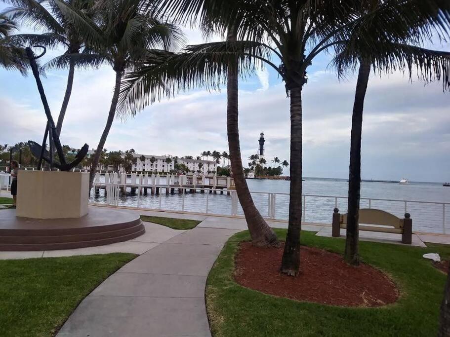 Beachway Per Ankh Pompano Beach Buitenkant foto