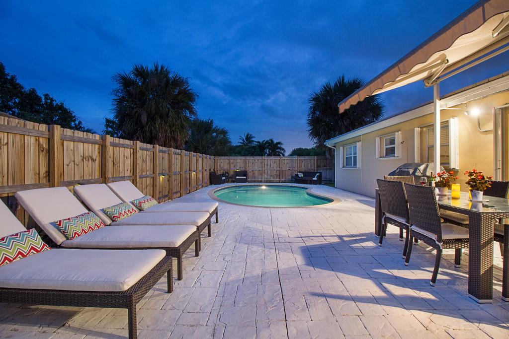 Beachway Per Ankh Pompano Beach Buitenkant foto